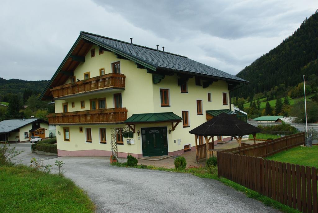 ホテルGasthof Schonblick ルスバッハ・アム・パス・クシュット エクステリア 写真